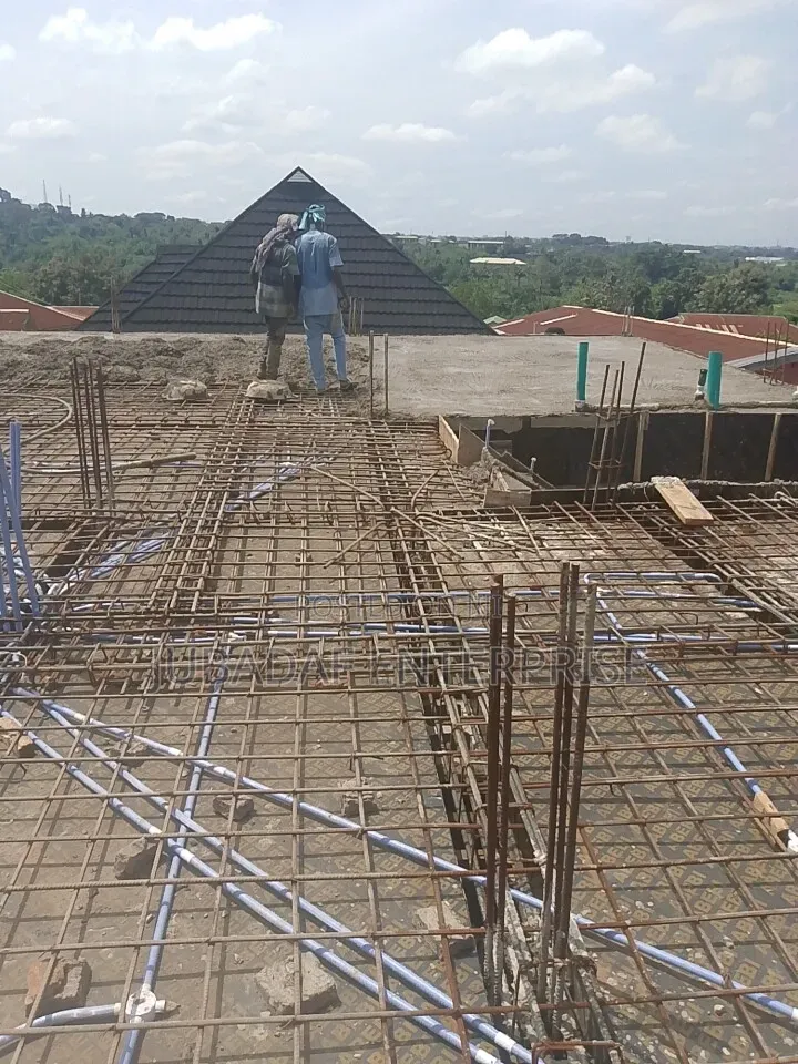 Concrete & Vibrator for Hiring