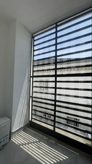 Furnished 4bdrm Townhouse / Terrace in Agungi for rent