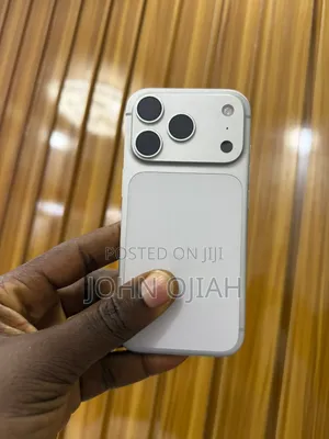 Apple iPhone 16 Pro Max 256 GB White