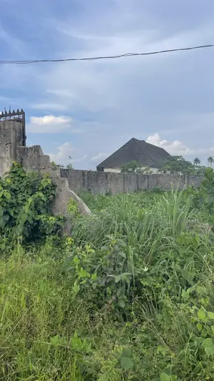 Buy and Build Land Located in a Safe Estate