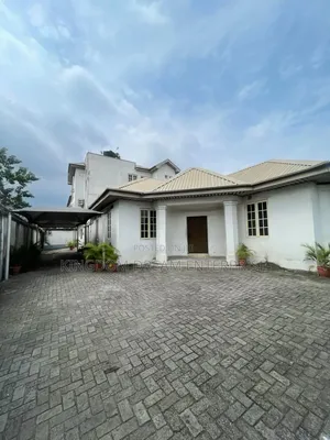 Office Buildings on 3 Floors Off Murtala Mohammed Way, Yaba
