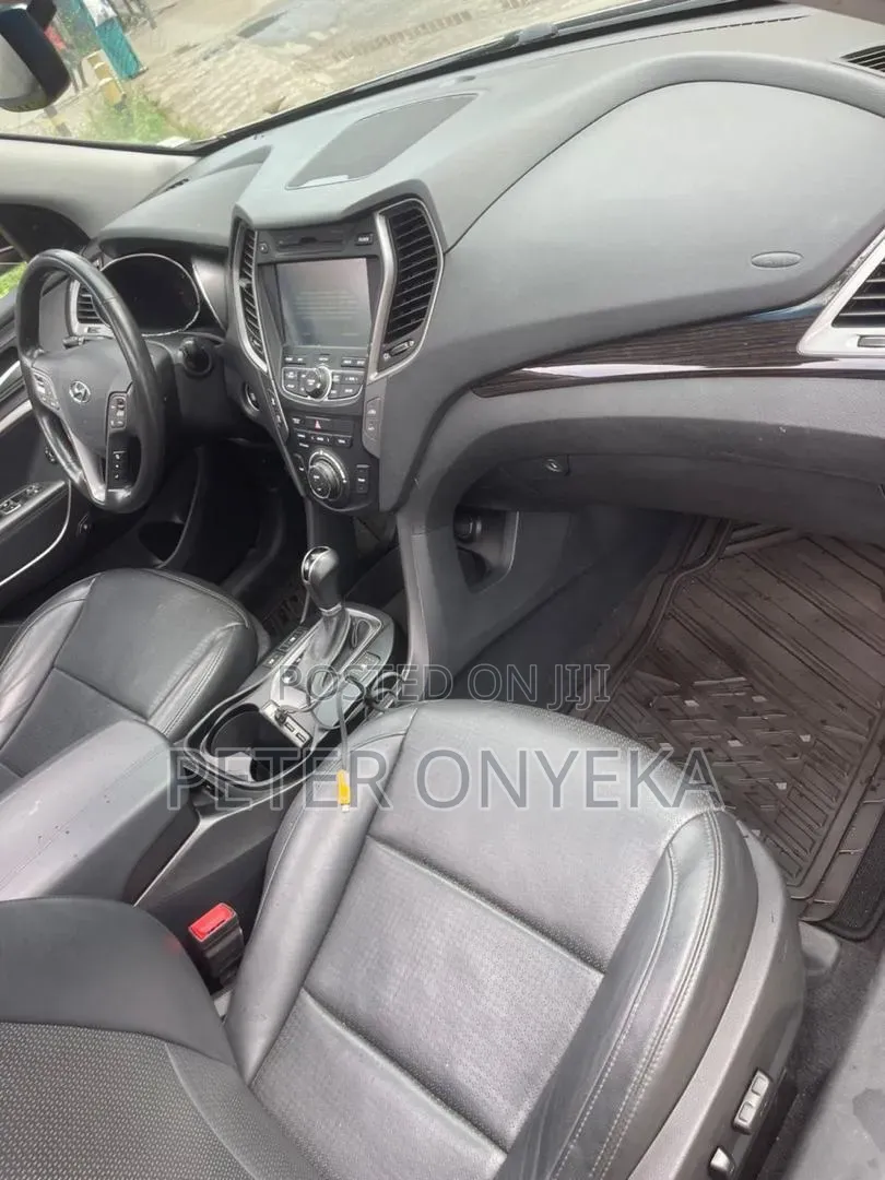 Hyundai Santa Fe 2016 Brown