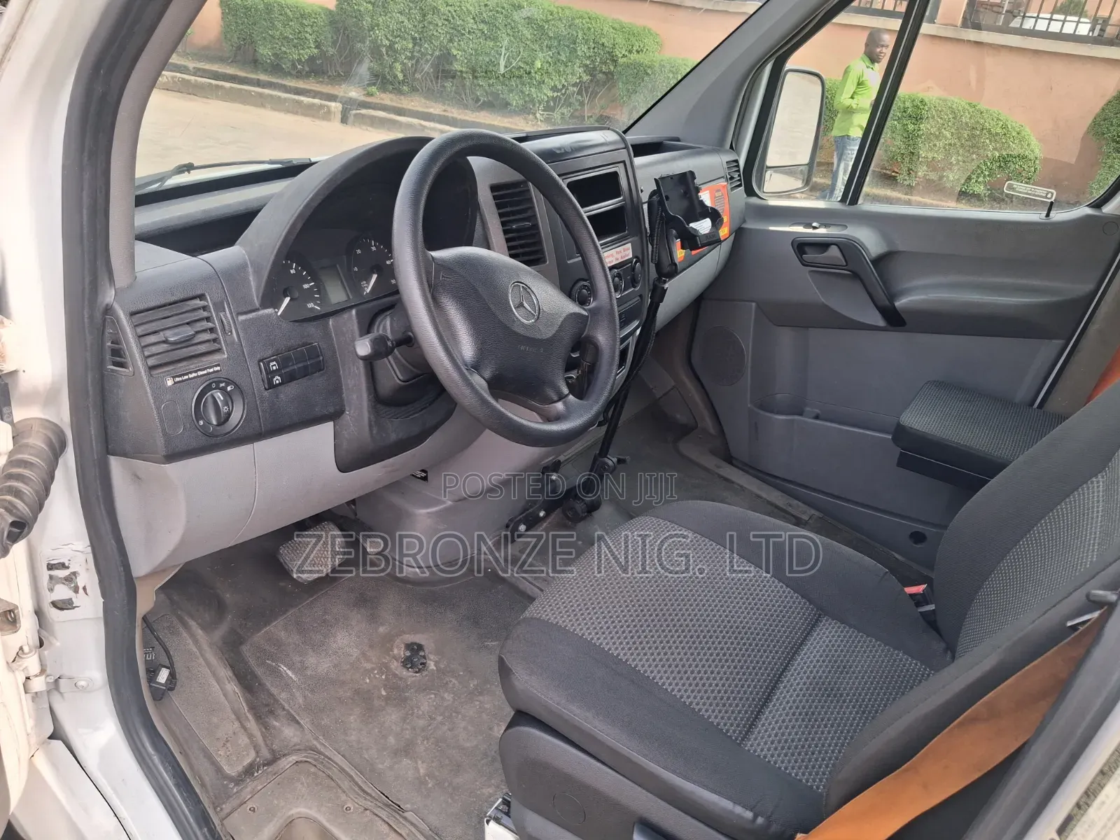 Mercedes-Benz Sprinter 2012 White