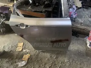 Toyota Camry 2025 Door