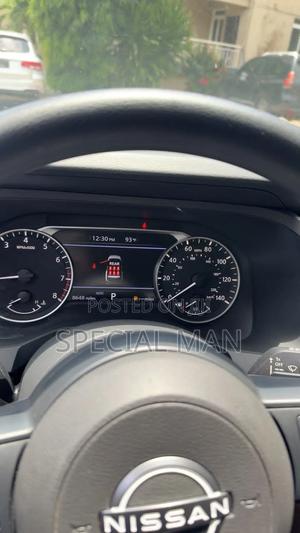 Nissan Pathfinder SV 2023 Black