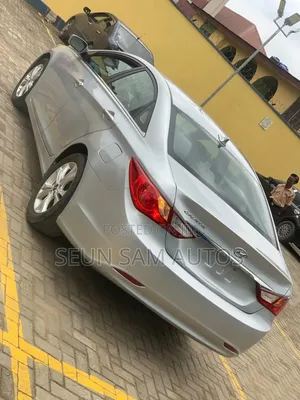 Hyundai Sonata 2011 Blue