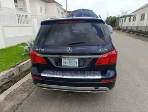 Mercedes-Benz GL-Class 2015 Blue