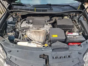 Toyota Camry SE 4dr Sedan (2.5L 4cyl 6A) 2015 Green