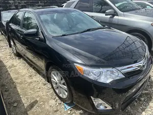 Toyota Camry XLE V6 4dr Sedan (3.5L 6cyl 6A) 2012 Black