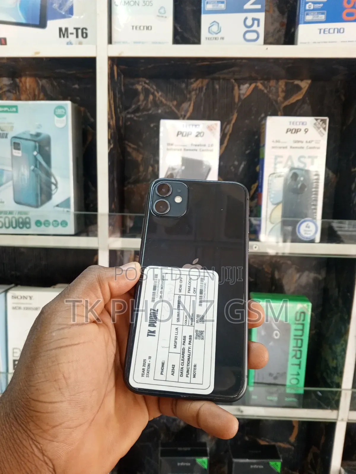 Apple iPhone 11 64 GB Black