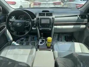 Toyota Camry XLE V6 4dr Sedan (3.5L 6cyl 6A) 2012 Black