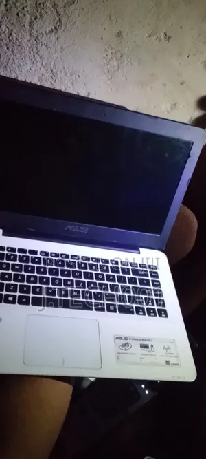 Laptop Asus K45A 4GB Intel Core i3 HDD 500GB