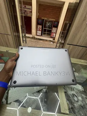 Laptop Apple MacBook Pro 2019 32GB Intel Core i9 SSD 1T