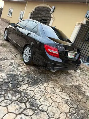 Mercedes-Benz C300 2013 Black