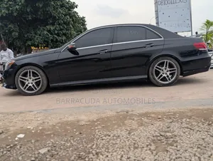 Mercedes-Benz E400 2016 Black