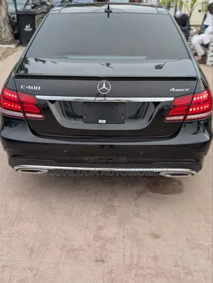 Mercedes-Benz E400 2016 Black