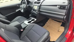 Toyota Camry SE 4dr Sedan (2.5L 4cyl 6A) 2013 Red