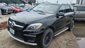 Mercedes-Benz M Class ML350 4MATIC 4dr SUV AWD (3.5L 6cyl 7A) 2014
