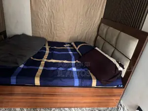 4.5 by 6 BEDFRAME