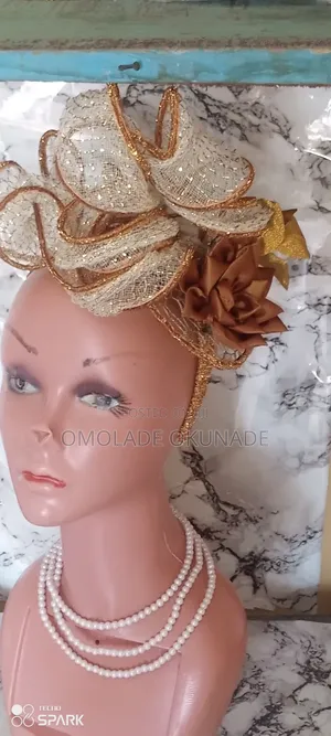 Fascinator