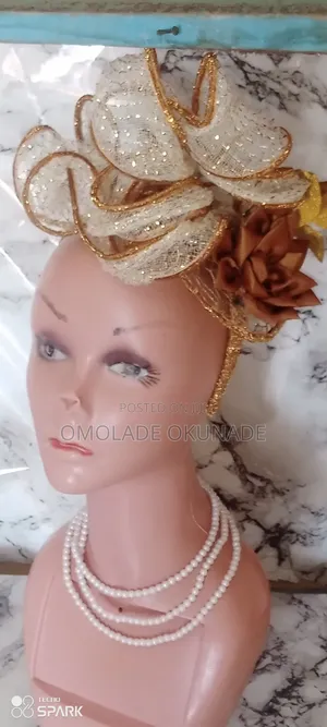 Fascinator