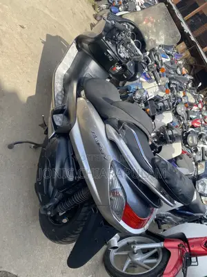 Yamaha Majesty 2010 Silver