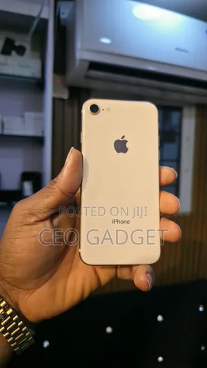 Apple iPhone 8 64 GB Gold