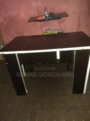 Portable Centre Table