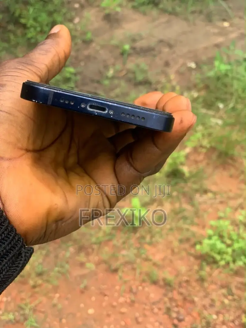Apple iPhone 12 64 GB Blue