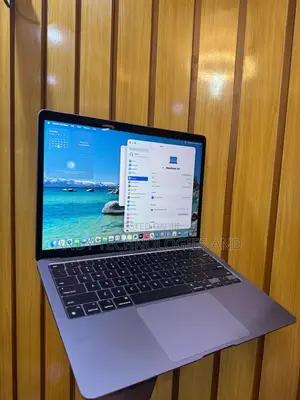 Laptop Apple MacBook Pro 2020 M1 8GB Apple M1 SSD 512GB