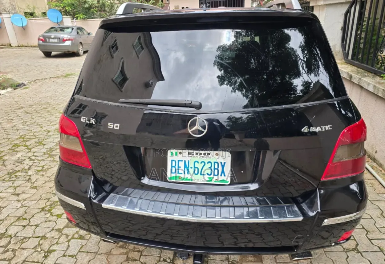 Mercedes-Benz GLK-Class 2010 Black