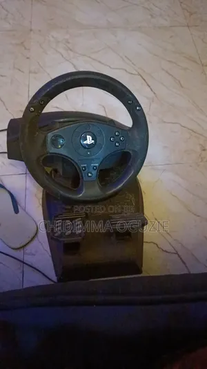 Force Feedback Racing Wheel. � thrustmaster.com +1