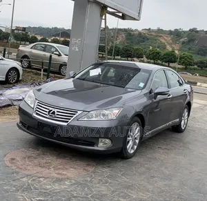Lexus ES 2012 Gray
