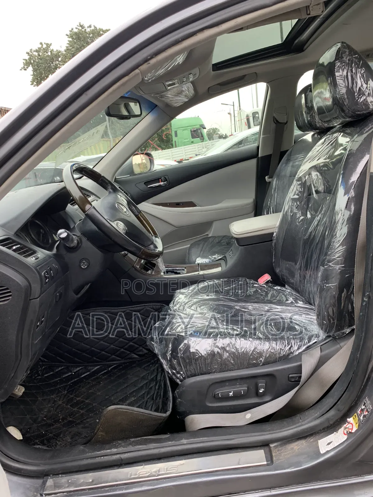 Lexus ES 2012 Gray