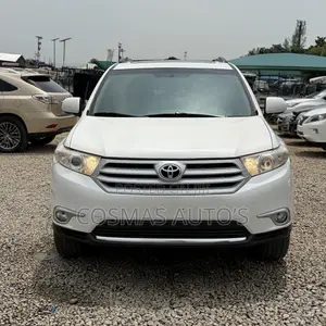 Toyota Highlander Limited 2012 White