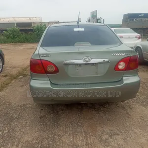 Toyota Corolla 2004 Gray