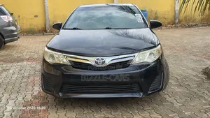 Toyota Camry LE 4dr Sedan (2.5L 4cyl 6A) 2013 Blue