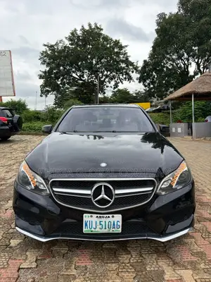 Mercedes-Benz E350 Base 4Matic Sedan AWD (3.5L 6cyl 7A) 2011 Black