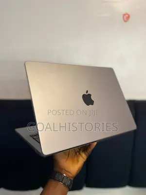 Laptop Apple MacBook Pro 2021 M1 16GB Apple M1 Pro SSD 512GB
