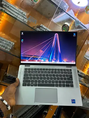 Laptop Dell Latitude 9520 16GB Intel Core i7 SSD 256GB