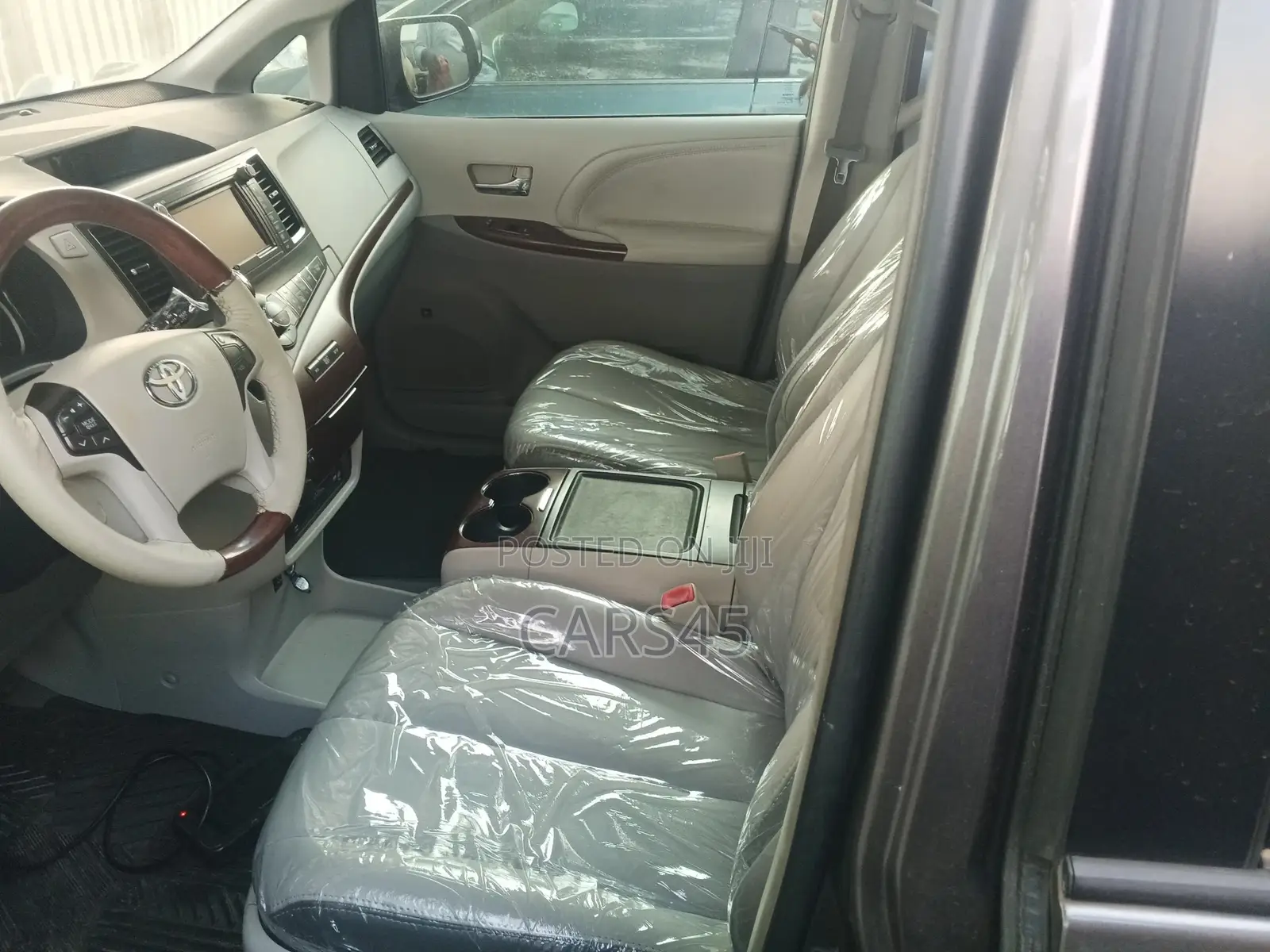 Toyota Sienna 2013 Gray