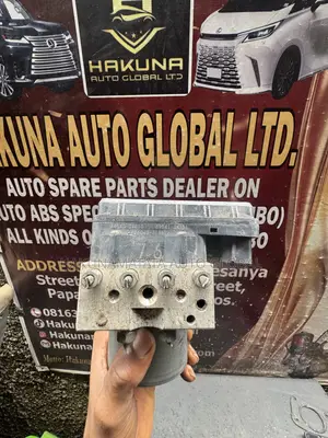 Toyota Tacoma 2013–2014 ABS Brake Actuator