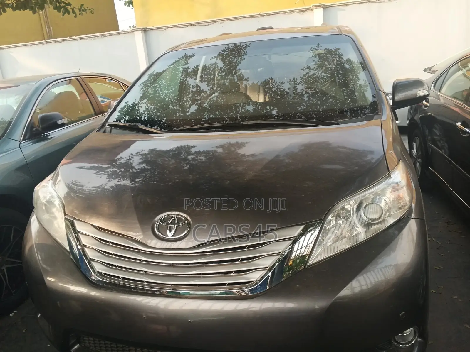 Toyota Sienna 2013 Gray