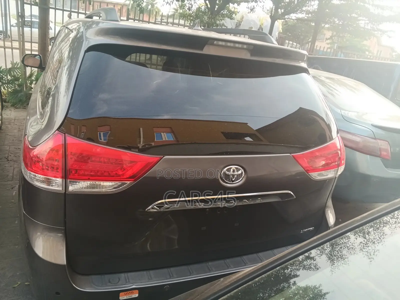 Toyota Sienna 2013 Gray