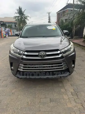 Toyota Highlander Limited 4x4 V6 (3.5L 6cyl 8A) 2017 Gray
