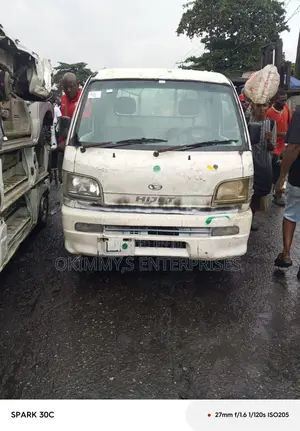 New Model Hijet Truck White