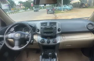 Toyota RAV4 2011 Gray