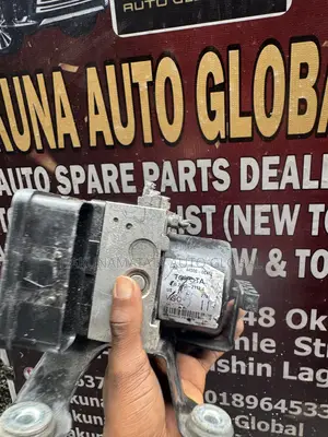 Toyota Tundra 2010–2011 Brake ABS Module