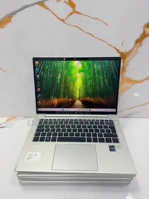 Laptop HP EliteBook 840 G9 16GB Intel Core i7 SSD 512GB