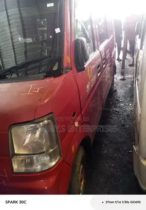Suzuki Every 2012 Red